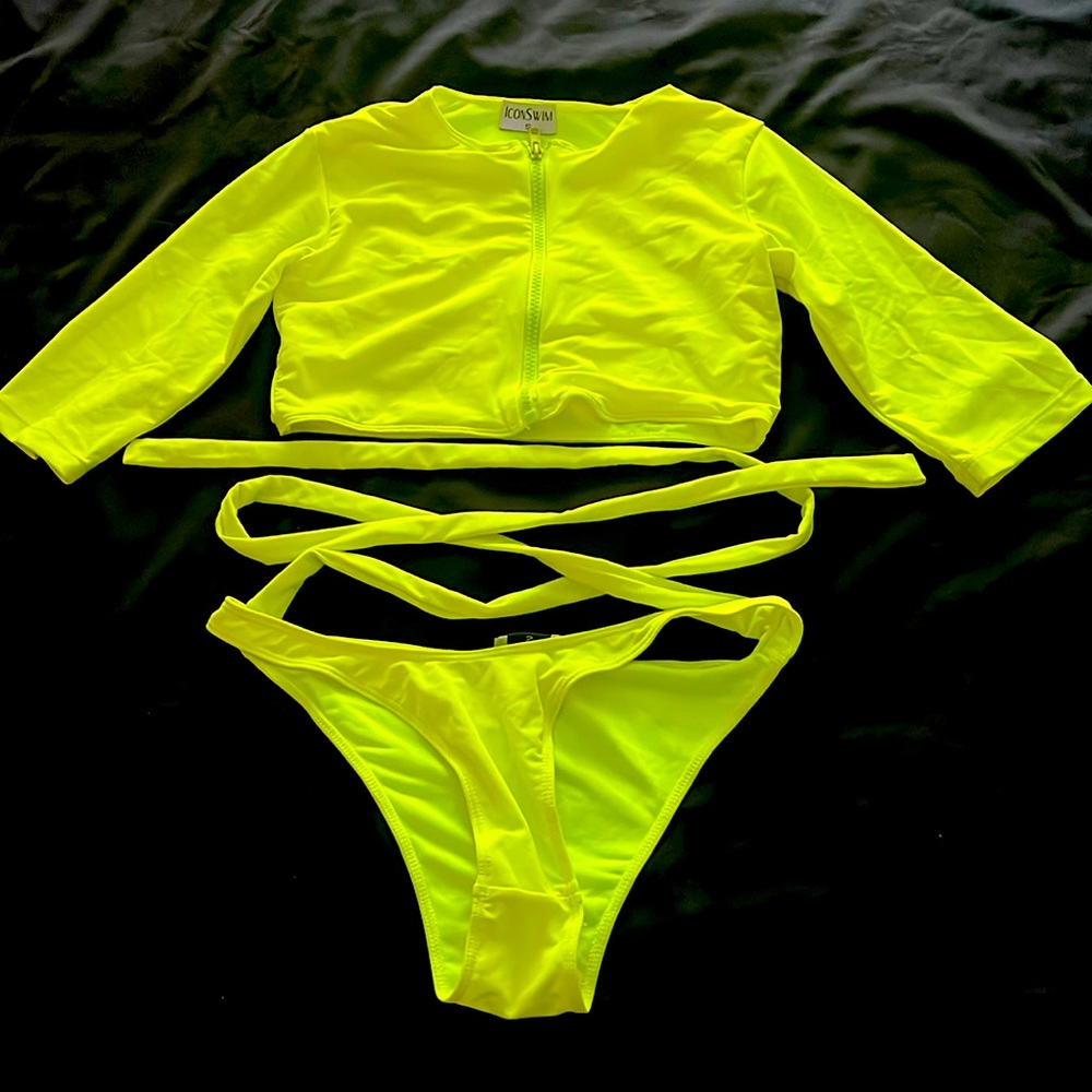 Gorgeous two piece bikini from never worn